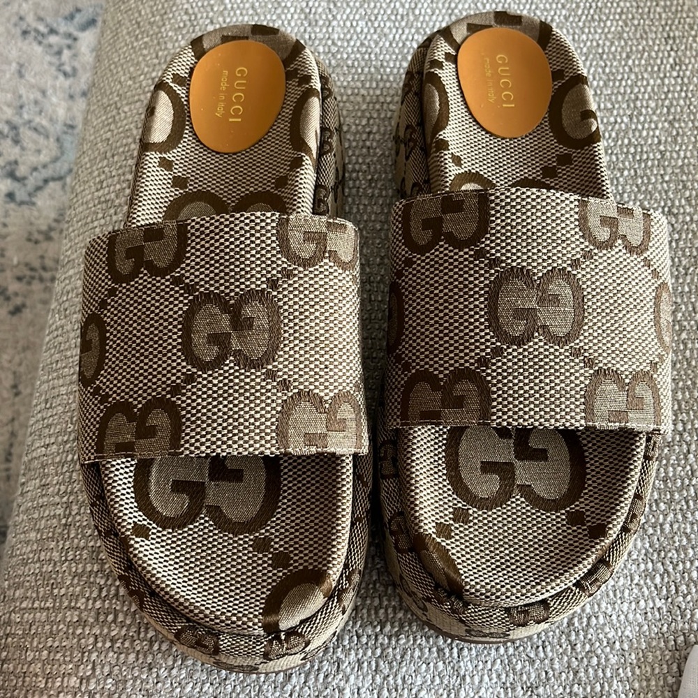 Gucci platform sandals size 42